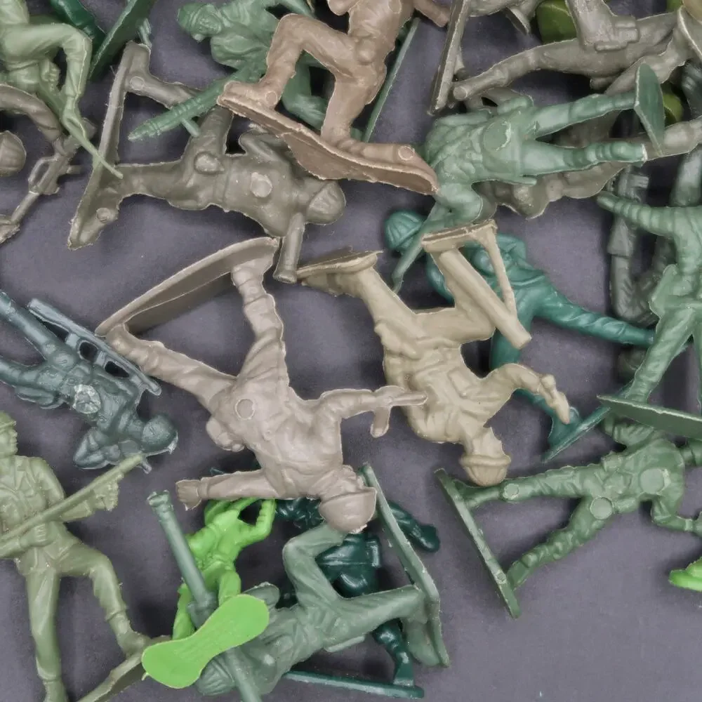 Plastic Green Army Men Set Vintage Classic Toys China Quart Bag